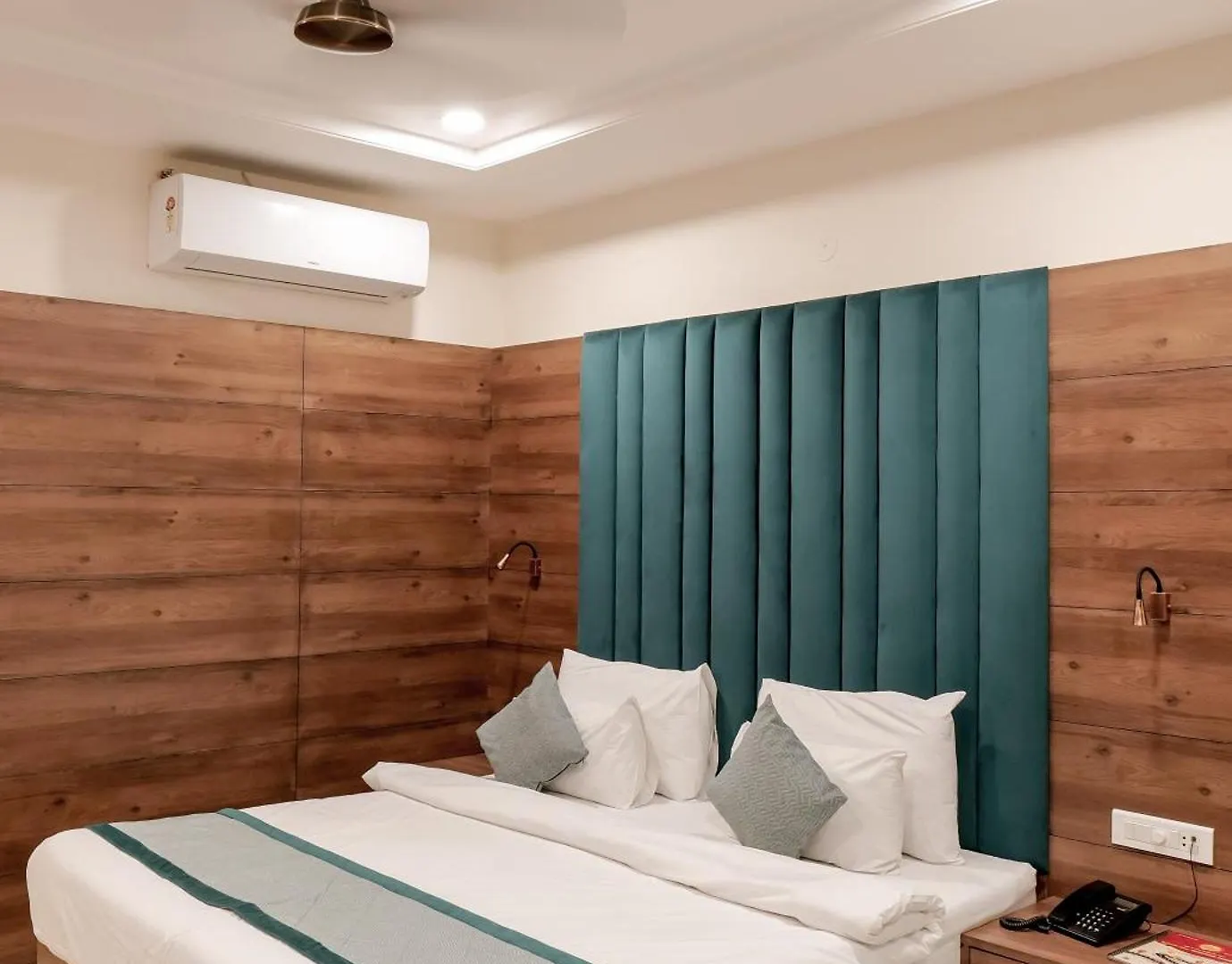 Hotel Highway King Bilaspur Gurgaon